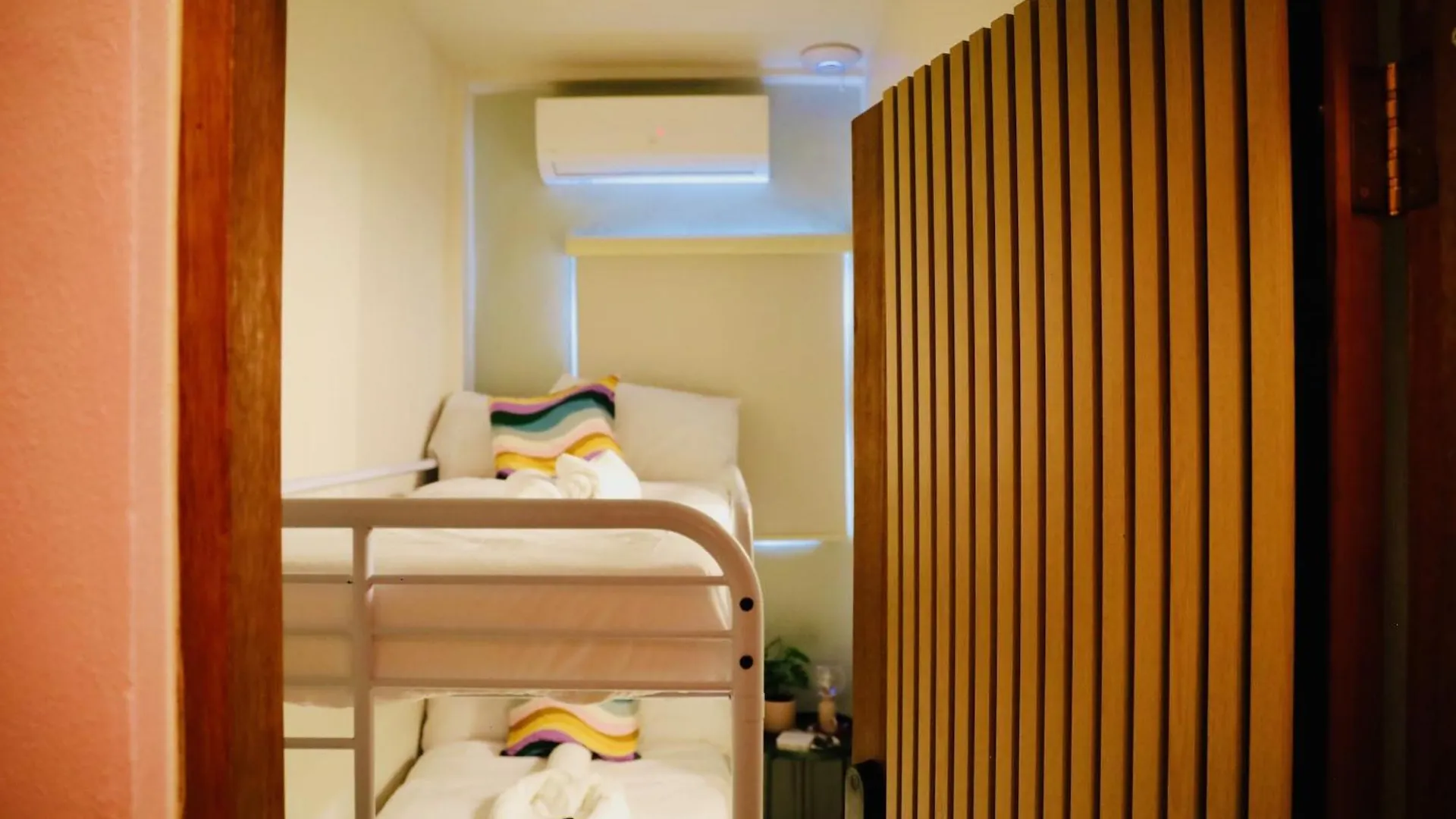Room 4 Compact Bunk Room In Arts District San Juan Puerto Rico